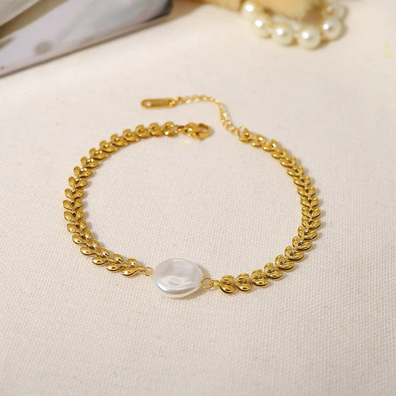 BEAUTY VESSEL 18k Pearl Bracelet